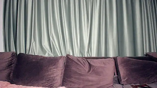 Snapshot of LaraStone69 chatting on July 11, 6:54 pm LaraStone69 online show from July 11, 6:54 pm