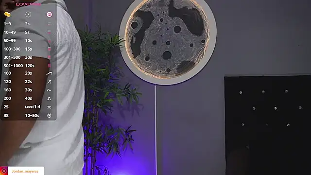 jordan mayers02 online show from February 8, 9:13 am