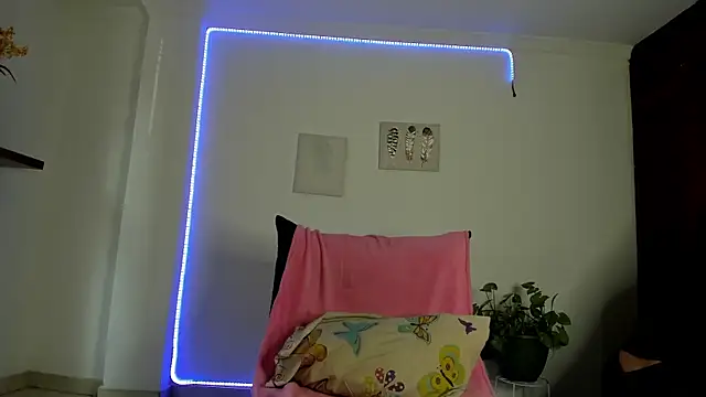 anniesweet- online show from November 25, 1:33 pm