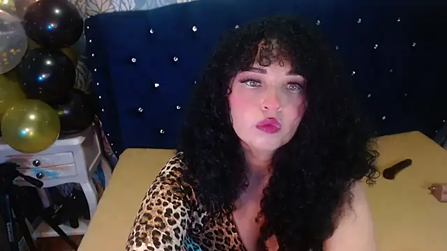 Sofiacowperx online show from March 30, 7:37 pm