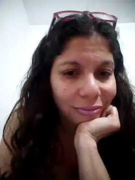 Snapshot of Carliina_Soussa chatting on February 7, 10:30 pm Carliina Soussa online show from February 7, 10:30 pm