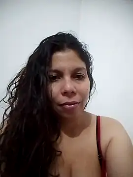 Snapshot of Carliina_Soussa chatting on February 13, 1:19 am Carliina Soussa online show from February 13, 1:19 am