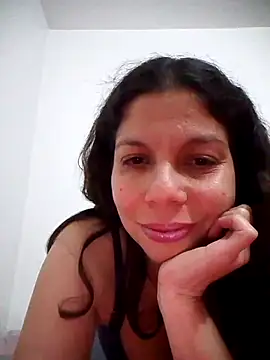 Snapshot of Carliina_Soussa chatting on February 18, 1:43 am Carliina Soussa online show from February 18, 1:43 am