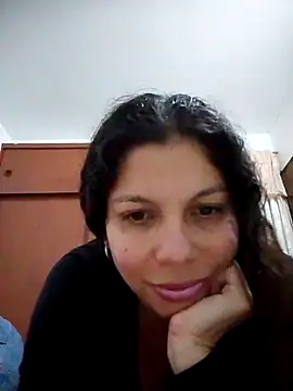 Snapshot of Carliina_Soussa chatting on February 24, 11:30 pm Carliina Soussa online show from February 24, 11:30 pm
