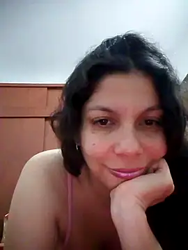 Snapshot of Carliina_Soussa chatting on February 28, 5:04 am Carliina Soussa online show from February 28, 5:04 am