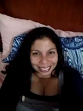 Snapshot of Carliina_Soussa chatting on March 12, 2:20 am Carliina Soussa online show from March 12, 2:20 am