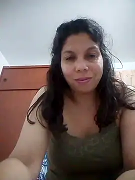 Snapshot of Carliina_Soussa chatting on March 15, 4:35 am Carliina Soussa online show from March 15, 4:35 am