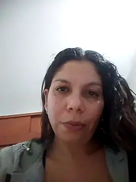 Snapshot of Carliina_Soussa chatting on March 21, 10:39 pm Carliina Soussa online show from March 21, 10:39 pm