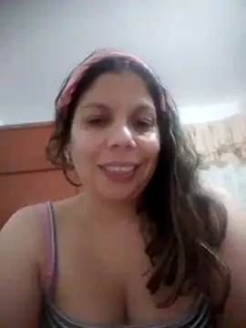 Snapshot of Carliina_Soussa chatting on October 24, 11:34 pm Carliina Soussa online show from October 24, 11:34 pm