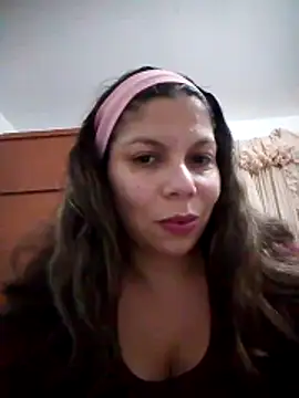 Snapshot of Carliina_Soussa chatting on November 22, 10:31 pm Carliina Soussa online show from November 22, 10:31 pm