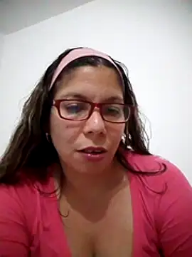 Snapshot of Carliina_Soussa chatting on November 25, 10:32 pm Carliina Soussa online show from November 25, 10:32 pm
