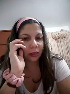 Snapshot of Carliina_Soussa chatting on November 27, 10:12 pm Carliina Soussa online show from November 27, 10:12 pm