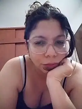 Snapshot of Carliina_Soussa chatting on May 4, 11:45 pm Carliina Soussa online show from May 4, 11:45 pm