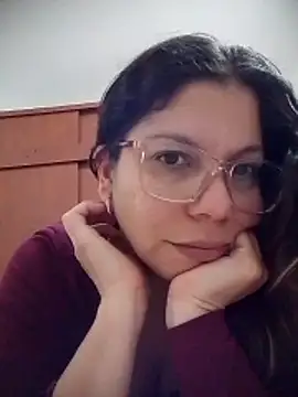 Snapshot of Carliina_Soussa chatting on May 14, 12:17 am Carliina Soussa online show from May 14, 12:17 am