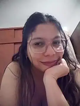 Snapshot of Carliina_Soussa chatting on May 16, 12:07 am Carliina Soussa online show from May 16, 12:07 am