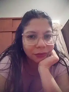 Snapshot of Carliina_Soussa chatting on May 27, 3:58 am Carliina Soussa online show from May 27, 3:58 am