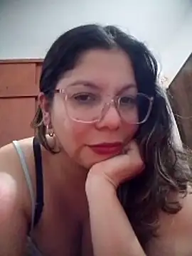 Snapshot of Carliina_Soussa chatting on June 4, 11:33 pm Carliina Soussa online show from June 4, 11:33 pm