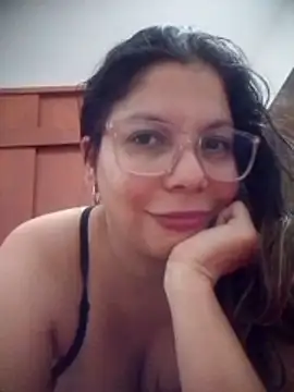 Snapshot of Carliina_Soussa chatting on June 9, 12:11 am Carliina Soussa online show from June 9, 12:11 am
