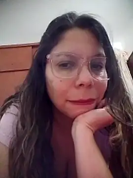 Snapshot of Carliina_Soussa chatting on June 9, 11:38 pm Carliina Soussa online show from June 9, 11:38 pm