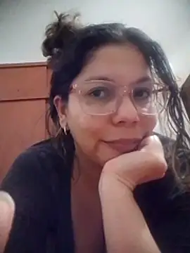 Snapshot of Carliina_Soussa chatting on June 17, 11:38 pm Carliina Soussa online show from June 17, 11:38 pm