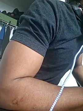 bigboytoy912 online show from April 27, 7:45 pm