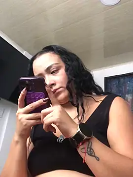 Abigail Cowen online show from December 17, 3:29 pm