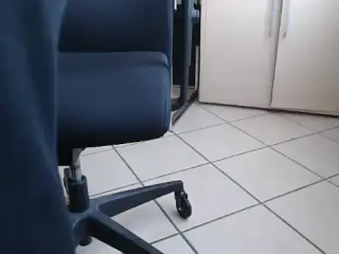 Snapshot of steelwings1976 chatting on September 13, 8:14 am steelwings1976 online show from September 13, 8:14 am