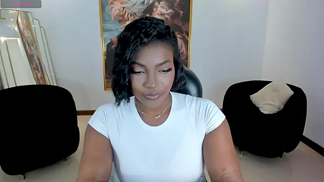 Snapshot of SavannahStorm chatting on July 25, 7:33 pm SavannahStorm online show from July 25, 7:33 pm