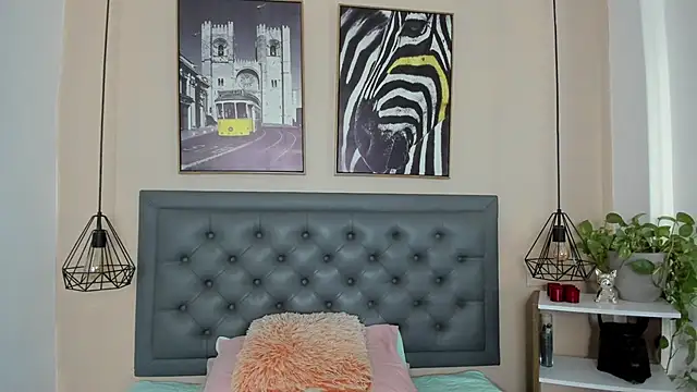 Snapshot of alicee_cooper chatting on November 23, 3:56 pm alicee cooper online show from November 23, 3:56 pm