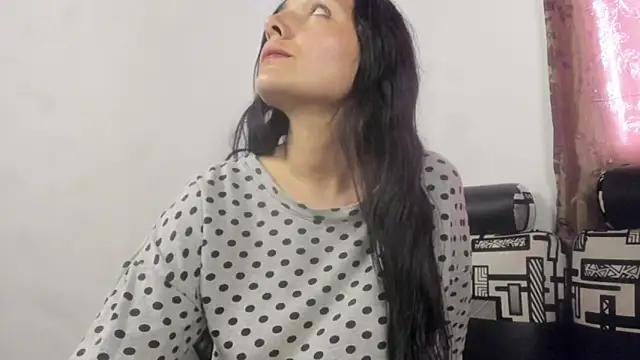 Nathaly love96 online show from April 28, 10:37 pm