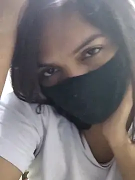 Snapshot of illay_love chatting on November 17, 4:57 pm illay love online show from November 17, 4:57 pm