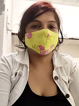 illay love online show from February 10, 7:40 pm