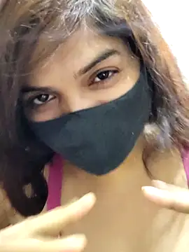 Snapshot of illay_love chatting on May 5, 4:59 pm illay love online show from May 5, 4:59 pm