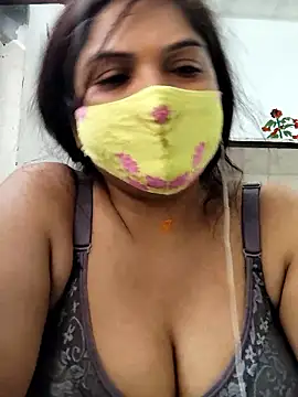 Snapshot of illay_love chatting on May 9, 5:56 am illay love online show from May 9, 5:56 am
