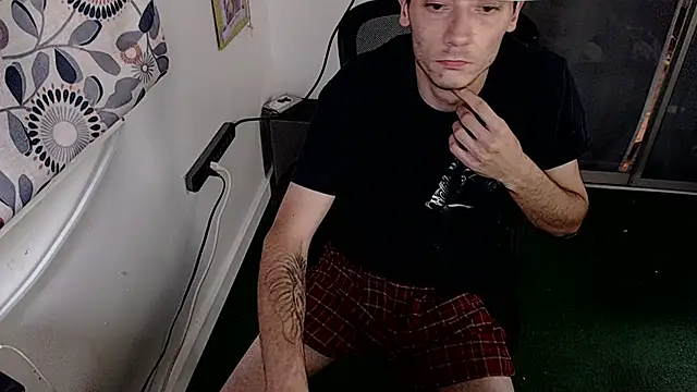 Snapshot of MrKingDick607 chatting on July 13, 2:09 pm MrKingDick607 online show from July 13, 2:09 pm