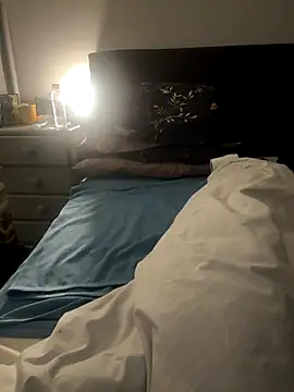 maturemale2024 online show from December 15, 7:23 am