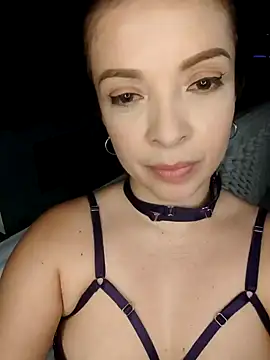 Adel Nesbiit online show from February 1, 1:12 am