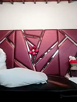 Snapshot of Adel_Nesbiit chatting on February 18, 7:19 pm Adel Nesbiit online show from February 18, 7:19 pm