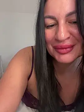 Snapshot of Helena7077 chatting on November 13, 11:09 am Helena7077 online show from November 13, 11:09 am