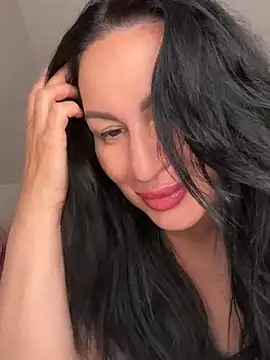 Helena7077 online show from May 9, 10:26 pm