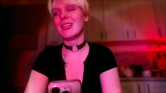 Snapshot of MissSeverina chatting on October 31, 7:15 pm MissSeverina online show from October 31, 7:15 pm