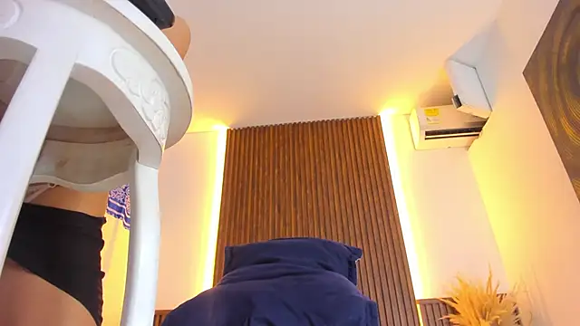 nathaly sara  online show from February 2, 4:59 am