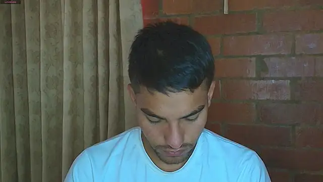 Leandro valenzuela online show from February 5, 6:48 pm