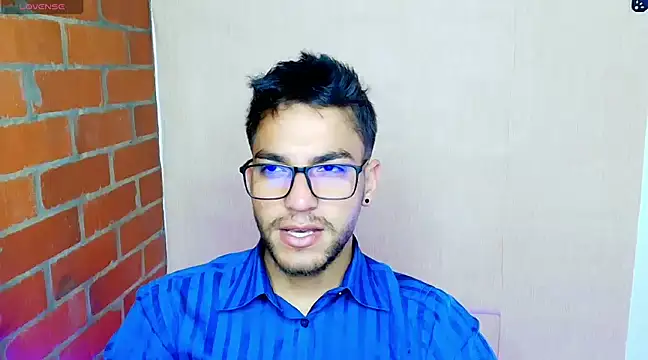 Leandro valenzuela online show from March 13, 3:44 am