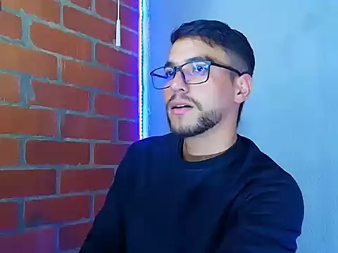 Leandro valenzuela online show from September 15, 9:59 pm