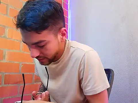 Leandro valenzuela online show from October 4, 8:07 pm