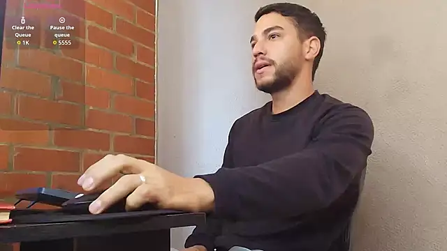 Snapshot of Leandro_valenzuela chatting on May 12, 2:03 pm Leandro valenzuela online show from May 12, 2:03 pm