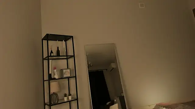 elfinvibes online show from November 23, 6:35 am