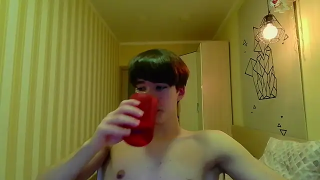 Snapshot of gayGamogey chatting on December 5, 12:11 pm gayGamogey online show from December 5, 12:11 pm