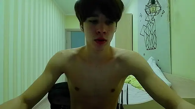 Snapshot of gayGamogey chatting on December 17, 5:58 pm gayGamogey online show from December 17, 5:58 pm